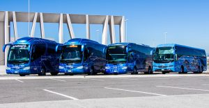 ¿Cuánto cuesta rentar un autobús? Factores que influyen en el costo de tu viaje
